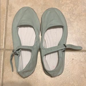 Nin Hao Mary Jane flats from Urban Outfitters.